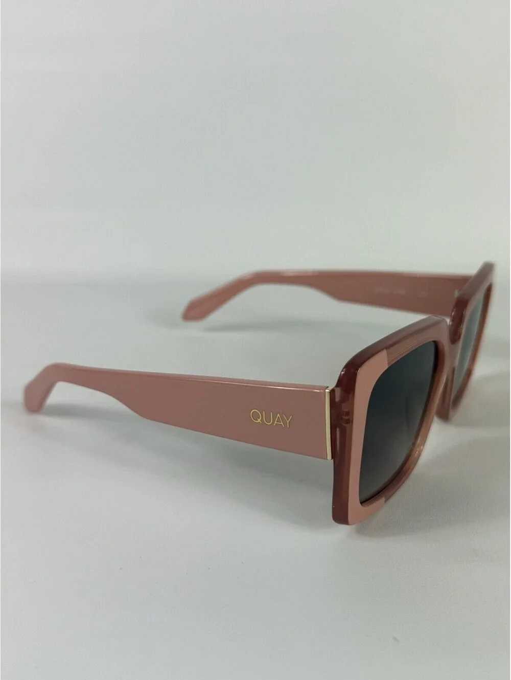 Quay Total Vibe 125 Sunglasses Polarized Black Frames